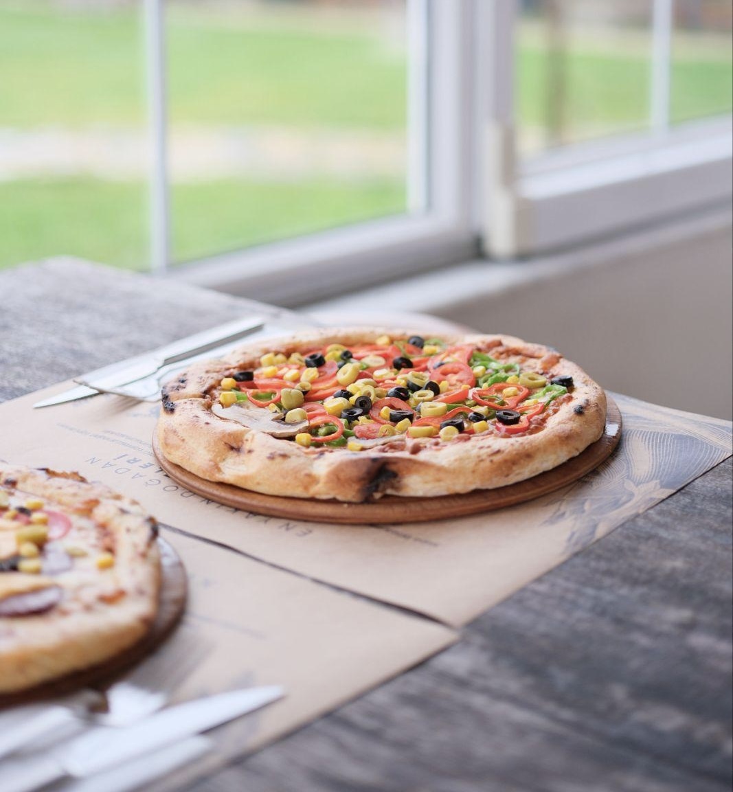 Sebzeli Pizza