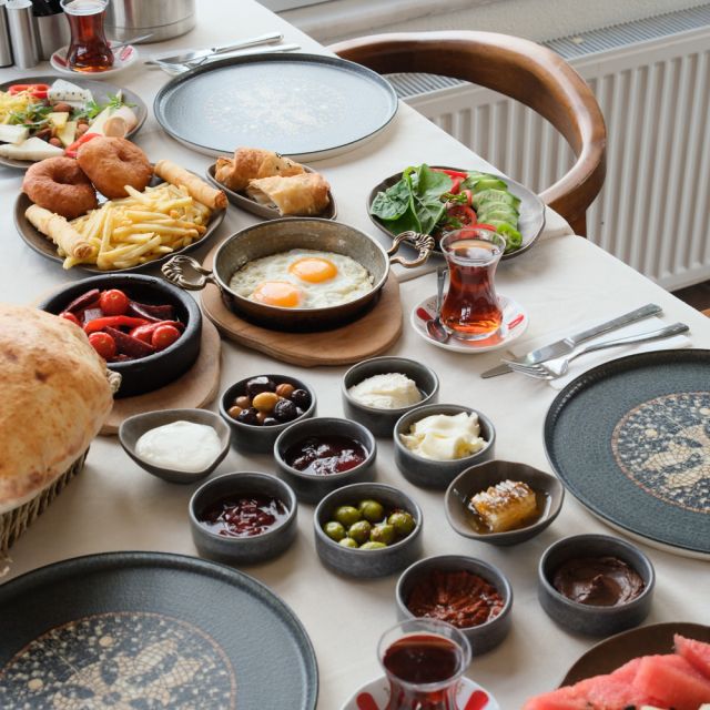 Serpme Kahvaltı